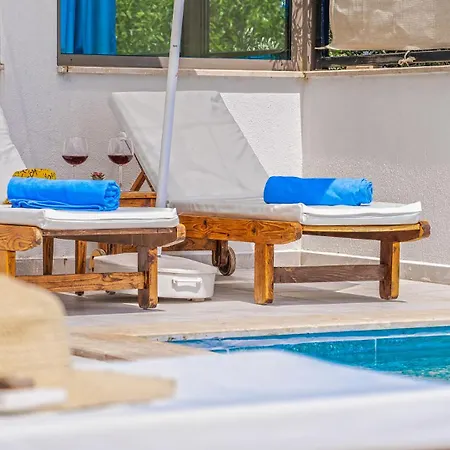 Secluded Sea-view Family Escape-villa Bella2 Sardunya Villa Kaş